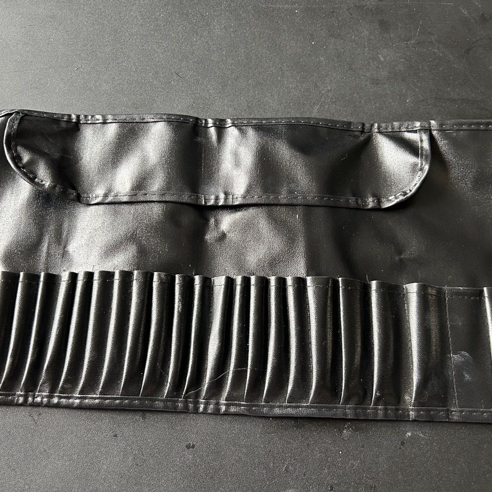 Black Makeup Brush Holder